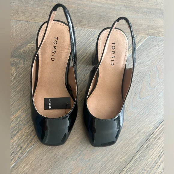 Torrid Black Patent Leather Slingback Square-Toed Block Heel NWT - Picture 3 of 8